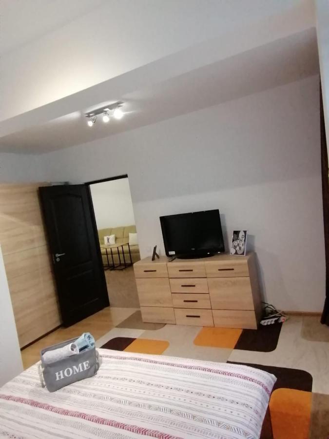 Iris Vivo Mall Cluj-Napoca Luaran gambar