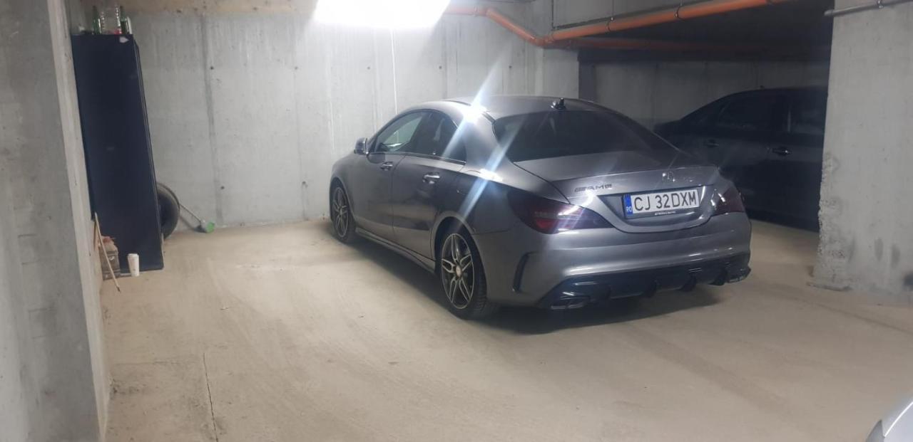 Iris Vivo Mall Cluj-Napoca Luaran gambar